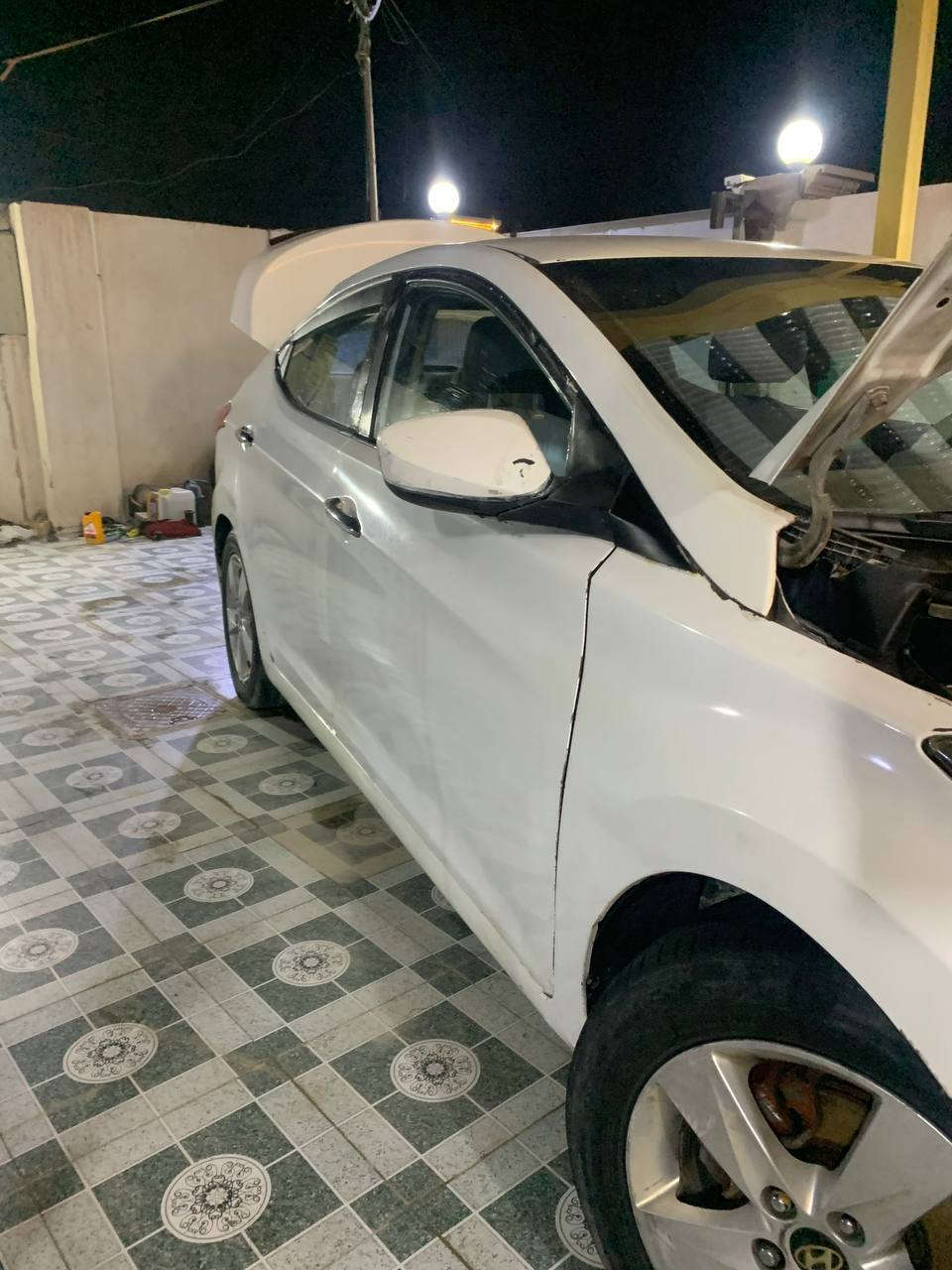 السلام عليكم من رخصة الادمن سيارة النترا 2012وارد امريكي للبيع السعر 85ورقه وبيه  مجال  للاتصال على الرقم  ***********مكان الفلوجه  سنويه 2028
