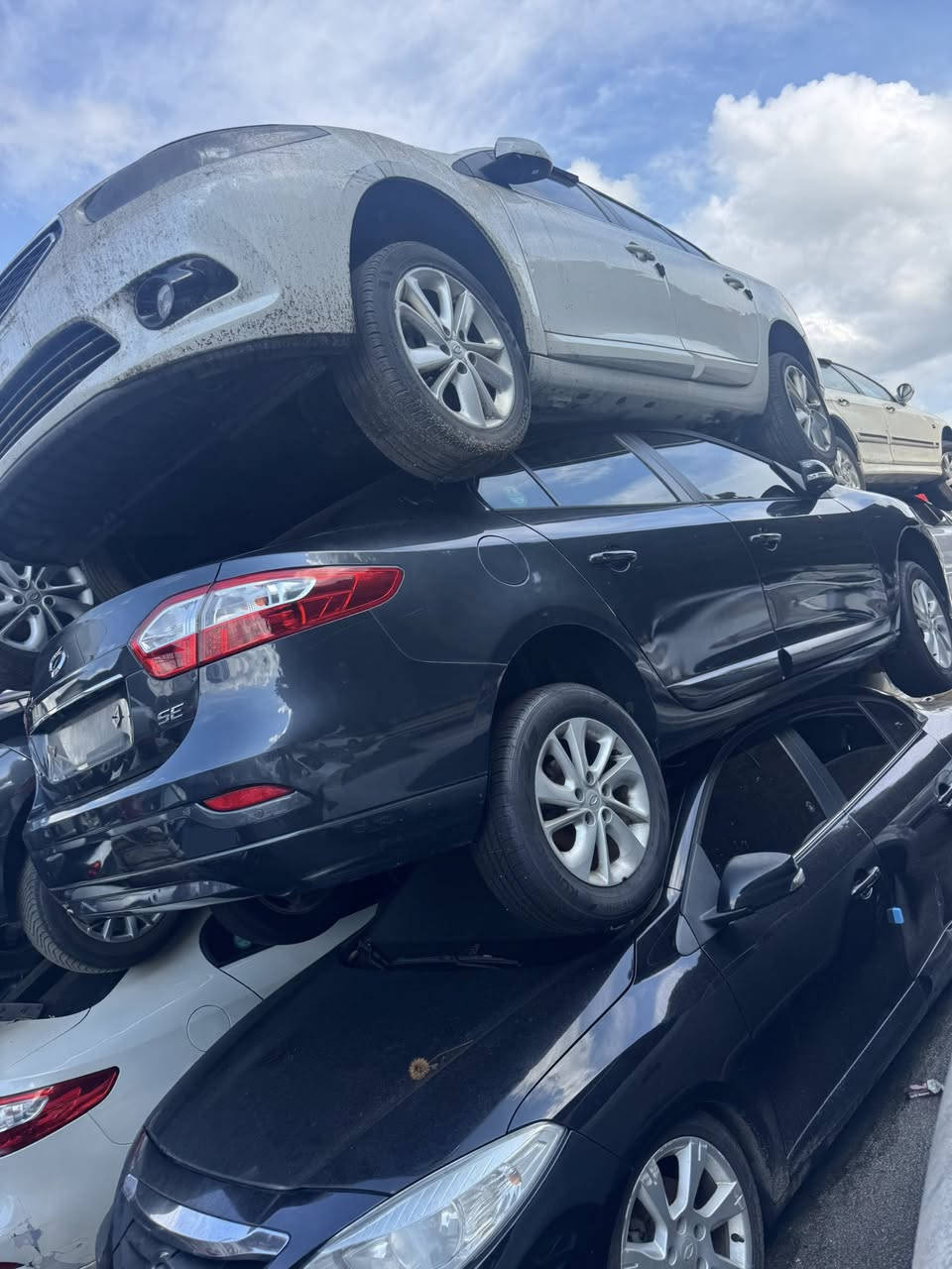 اللهم صل على محمد وال محمد 
يوجد لدينا جميع الادوات 
(الرينو _ السافران _ والكوليوس_الفلاونس)
مع جميع الموديلات 
حديث \مع \قديم
حداديه + مكاين +ادوات تفصيخ 
جميعها (زيرو)
وبأنسب الاسعار 
مع تخفيض شامل لجميع المحافظات
خصيصًا 
تخفيض ادوات السافران 
( ٩/١٠/١١)
آهلًا وسهلاً بالجميع  🩶
(***********)حسين البديري📞
(***********)حسين البديري 📞
