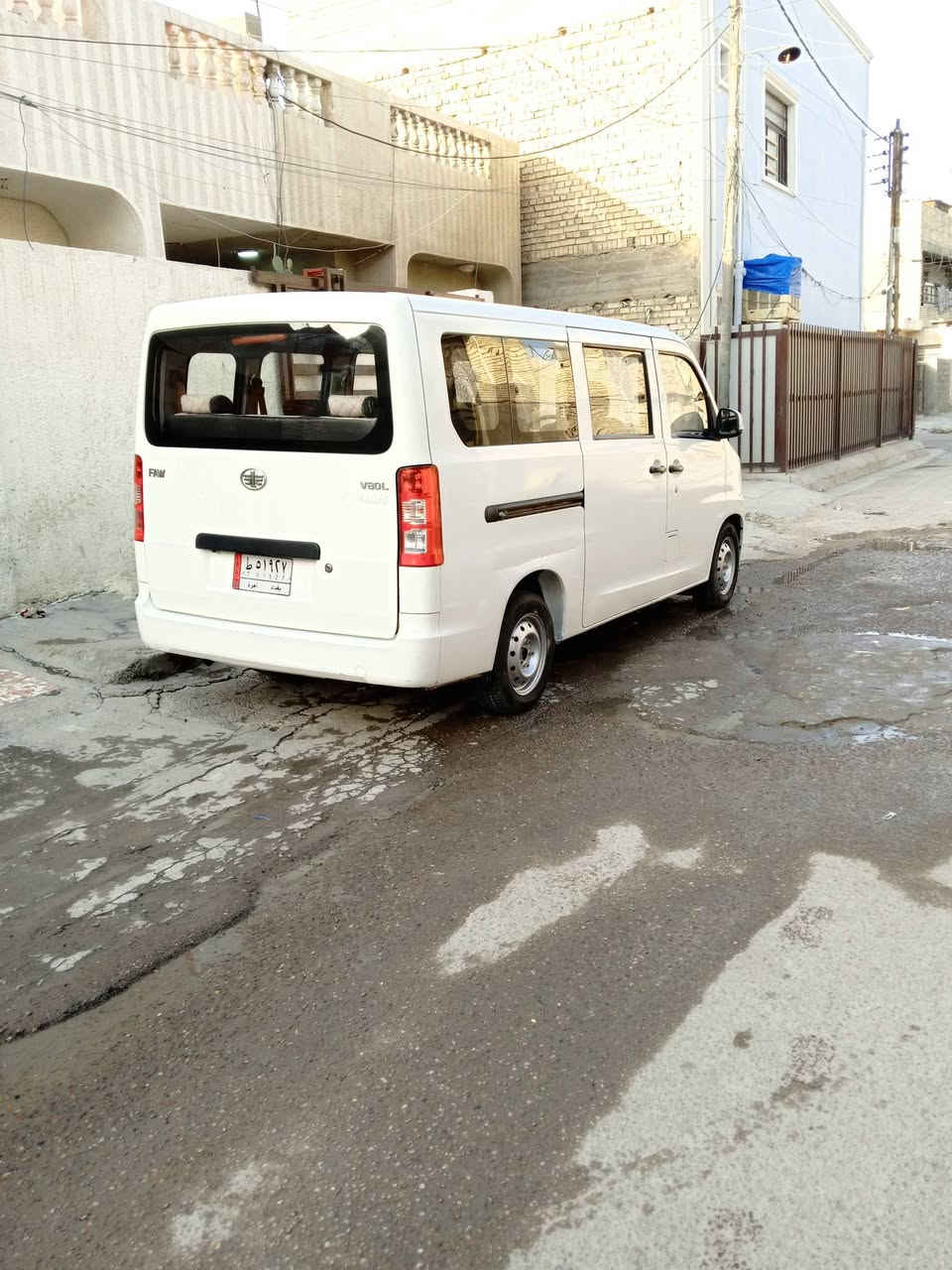 السلام عليكم فاو 15مكينه كير اكسل بلاد ما مفتوح بيهن برغي ماشيه 39الف حقيقي مكفولة من الضربه والصبغ عده شخط وره باب السلايت دوشمه جديده تخم تاير جديد مصفر من كلشي تحويل ثاني يوم المكان بياع حي الموصلات رقمي ***********السعر 48وبيه مجال بسيط 🩶
