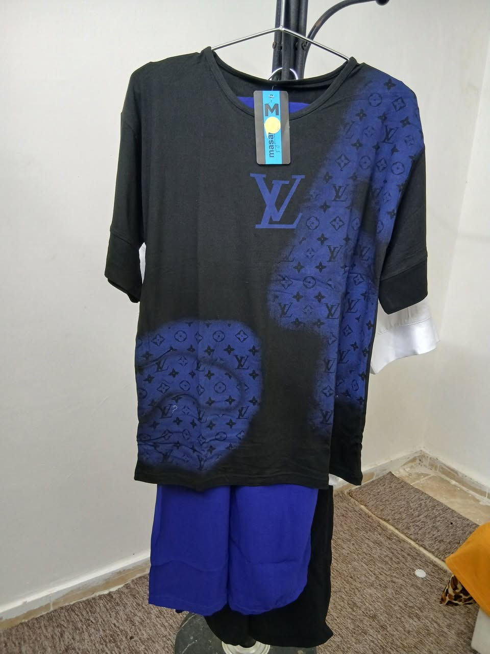 يتوفر حجابات وشالات
تراك نسائي خامة فانيلة 
توصيل كافة محافظات العراق للحجز والاستفسار مراسلة الصفحة 
مكاني اوزال ستي


**إذا كنت صاحب هذا الإعلان وتريد حذفه لأي سبب، رجاءا أرسل رسالة إلى الدعم الفني**