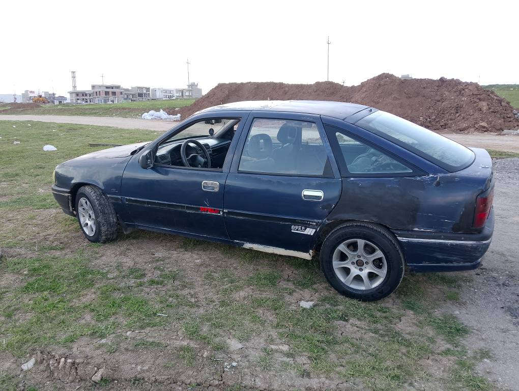 ئۆپڵ ڤیکترا مەکینە ١٨ ئاڕمی پلاستیک سلێمانی گێڕو مەکینەو ئاڕمو ئەوەلیات بەشەرت مەکینەو گێڕی ماشەڵا زۆر پاکە سعری ١٨ گەڵاو مەجال *********** السليمانية, العراق
