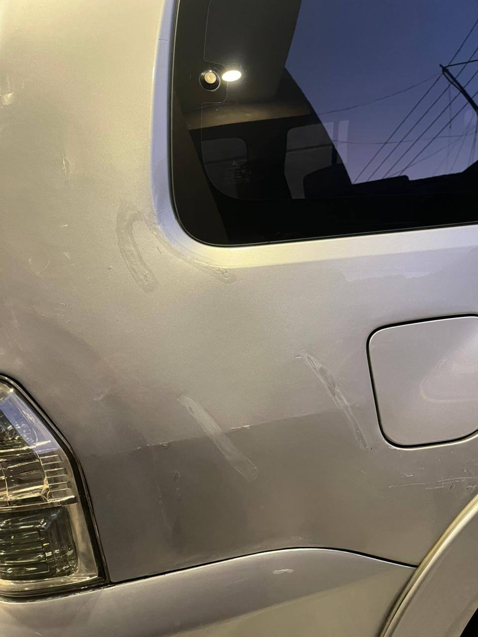 السلام عليكم
بايجيرو ٢٠١٠ بغداد
حبتور ماشية ١١٠ جديدة وممتعوبة
مكينة ٣٥٠٠ برغي ممفتوخ بيها 
تخم تاير جديد غرفتها نضيفة جدا حدادية جاهزة
مكفولة من الصبغ فقط (دعاميات) +بارد موضح بالفديو باسمي تحويل ثاني يوم سعرها (١٤٧) مكانها بغداد البلديات *********** ابو حسين
