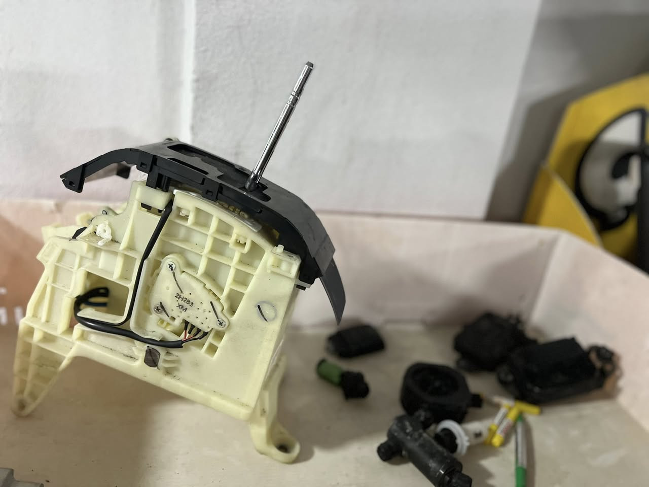 بو فروتنا كه لبه ليت سيارا تيوتا. رافور. هايلندر كامري گراند هايلندر


**إذا كنت صاحب هذا الإعلان وتريد حذفه لأي سبب، رجاءا أرسل رسالة إلى الدعم الفني**