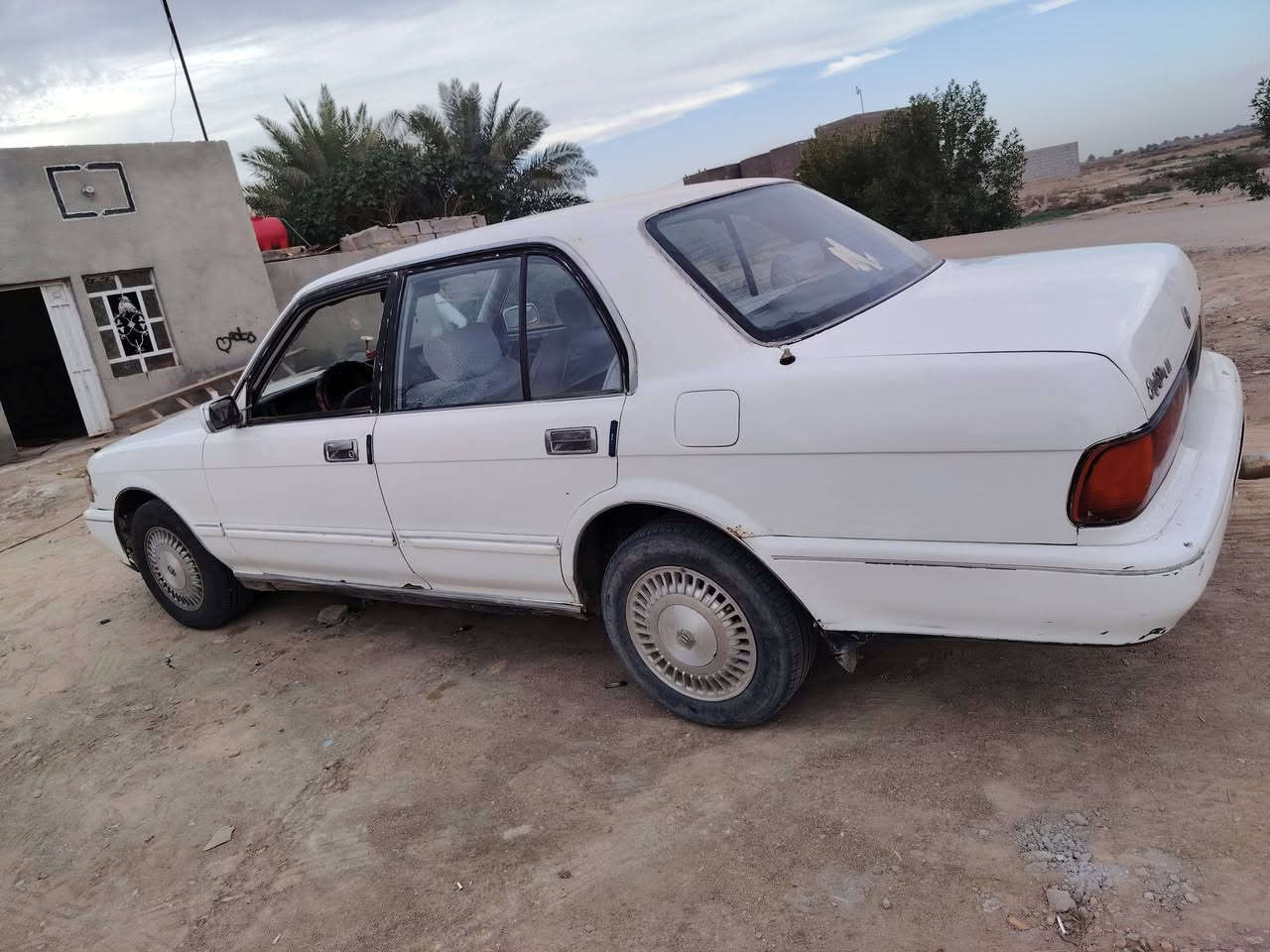 ارنب جناز   موديل 93  سياره ب اسمي  داورتها ثاني يوم   سنويه لل30  ارقام انگليزي مكينه بيه ضعف  حداديه 70 بلميه  توني مبدل فلنجات كدام بالكرتون  اكسن جديد  لايت زنون  شاشه الاصليه تبريدها مااعرف شنو نقصه بيها ضربه بل جاملغ الخلفي واصله حد الحوض   توني مشتريها   ومحتاج اريد ابيع48وبيها مجال محرك 2500ديلكو ***********
