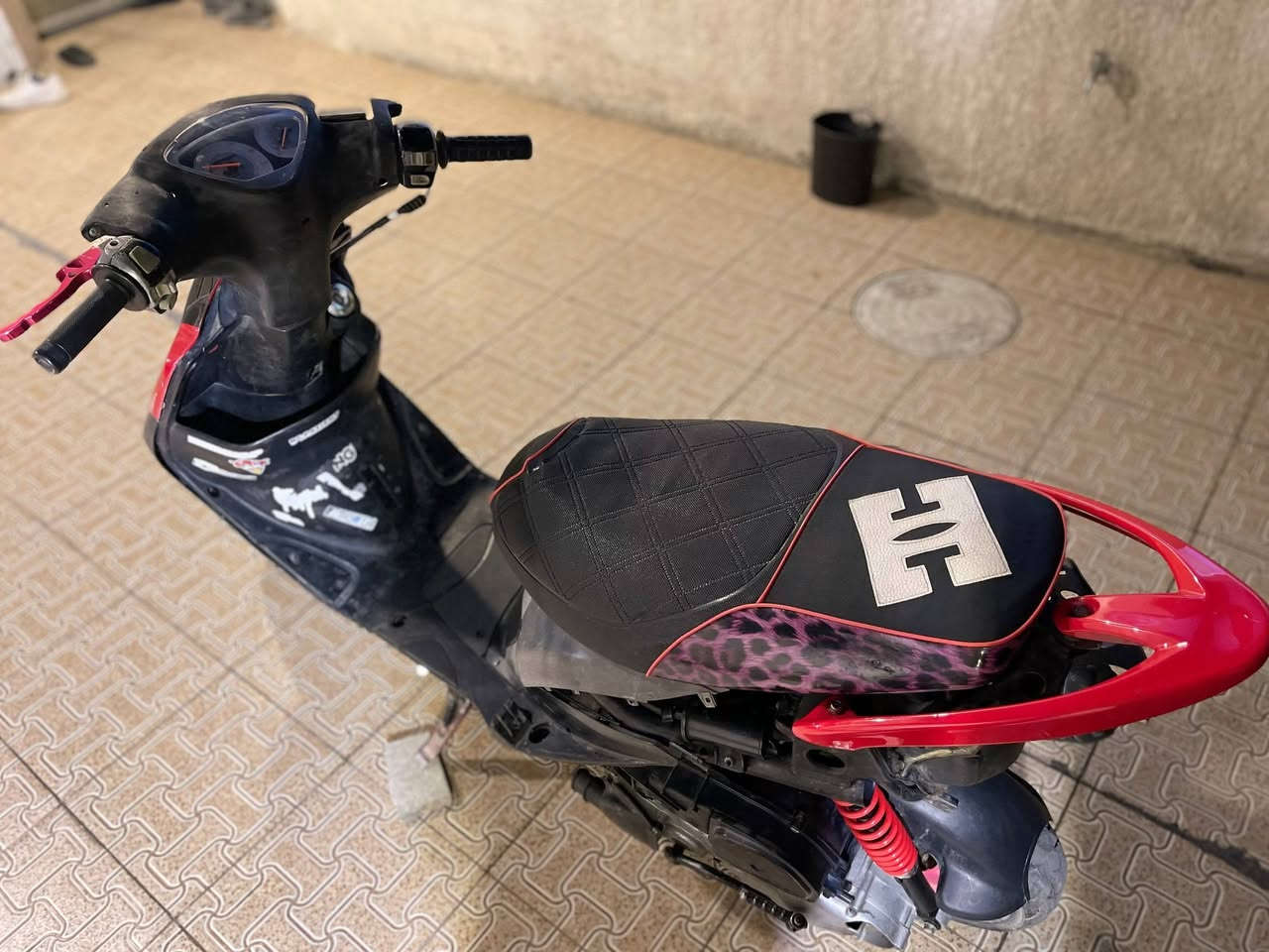 سلام عليكم
ماكس عدله مراوس او بيع
بوشه 55 دراجه خير من الله مناقصه شي
وغراض ويه الدراجه  كلج خلفي جديد+كويل نار جديد+صالنصه sc واقيه سبع الوان+ ترايش+بكلايت+كصه اماميه+مازده اماميه+سلف بلادي+بنز بريك+كابريتر ثنين مال باله بس يتنضفن+كابريتر جديد+ستاند اضافي تعليك
الغراض كلهن انطيهن ويه الدراجه 
مكاني بغداد الدوره 
***********
