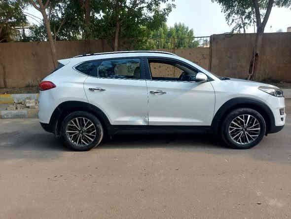 توسان خليجيه 
موديل 2020
فول مواصفات واحد على واحد 
حجم المحرك 2000دوش
السعر 218
مكفوله من الصبغ 
للاستفسار ***********السياره جديده بمعنى الكلمه الصويرة
