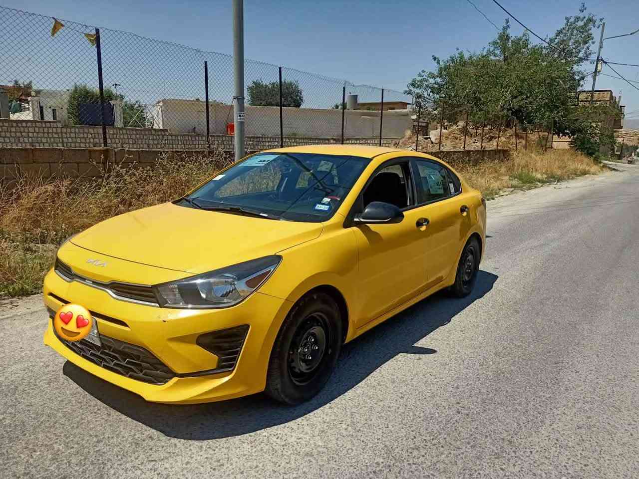 سلام عليكم كيه ريو موديل 2022 وارد امريكم حادث جاملغ خلفي والصندوك البجم كبس مكينه 1600 دوش السياره بسمي مصفره هيئه وغرامات من امريكه النه ما متواجد عل فيس مكان بغداد الجديده نواب ضباط***********
