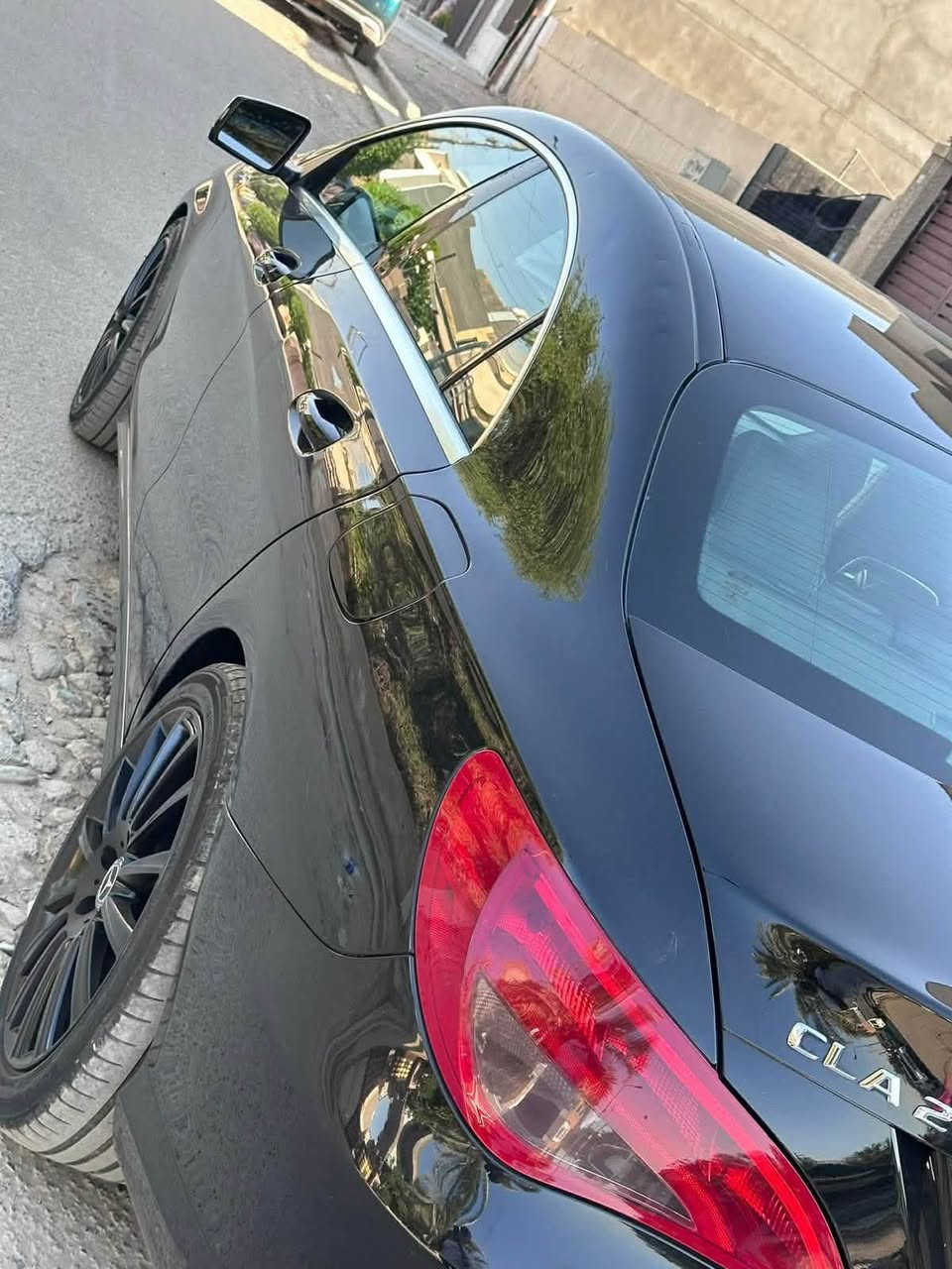 مارسيدس موديل 2016  CLA250
بيع او مراوس 
تقرير سرقه ومفتوحات بدون صبغ السيارة  من دعامية لدعاميه بشرط حتى البارد والتكحيل
ماشيه 154
السعر 145 ورقه وبيها مجال للشراي 
محرك كير صدر كفالة وضع الشركة 
مرقم دهوك ب اسمي تريد تحويل او وكالة 
بلعافية ع الياخذها 
مكاني بغداد حي العدل 
رقم صاحب سيارة ***********
