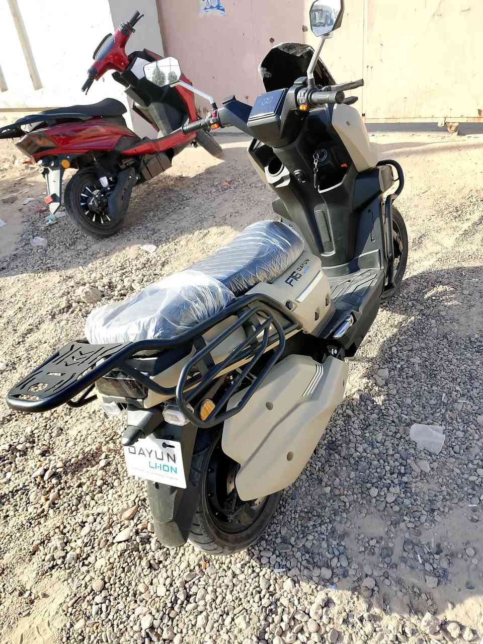 السلام عليكم دراجه شحن دايون.( F16) ليثيومالبطاريه.. مابيها اي شي غراضها كلها اصليه.. سعرها 1750 وبيها مجال للطيبين الرقم الاتصال ***********
