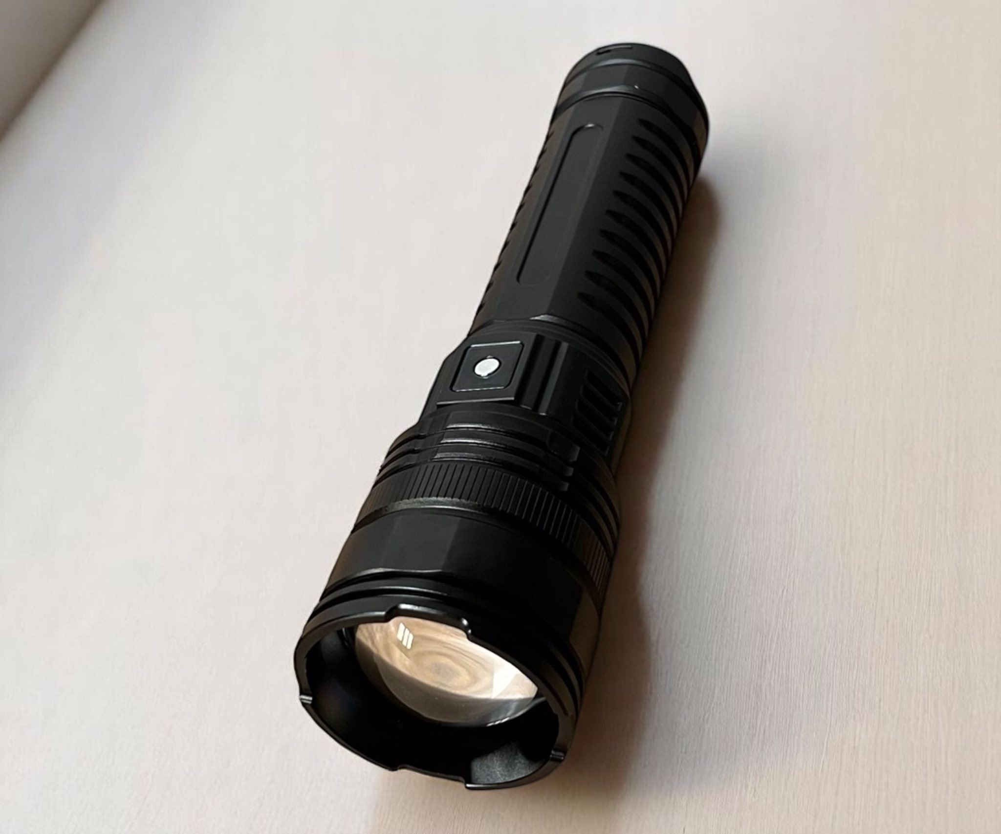 لايت RAS تلسكوبي ضخم بطارية ليثيوم 6000 ملي امبير اول تم 35 مع التوصيل


**إذا كنت صاحب هذا الإعلان وتريد حذفه لأي سبب، رجاءا أرسل رسالة إلى الدعم الفني**