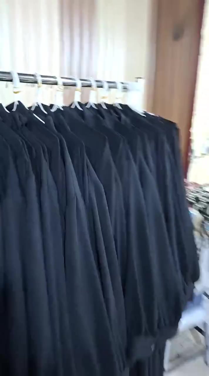 متوفر فقط اسود قياس خاص  
سعر الدرزن 110


**إذا كنت صاحب هذا الإعلان وتريد حذفه لأي سبب، رجاءا أرسل رسالة إلى الدعم الفني**