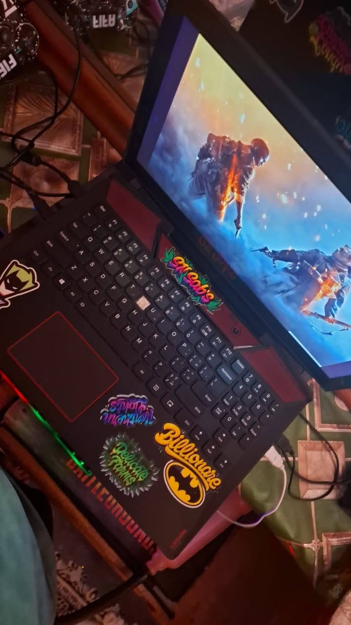 موجود لينوفو كيمنك كرت شاشه 1060g6 معالج كور اي 7 رام 16 ذاكره واحد ونص مع العاب سكواد بتلفيلد 1 بتلفيلد 42 أو فيفا 26 أو فيفا 22 ماوس كيبورد ماوس باد سماعات راس وقاعده مال لابتوب مبرد هوائي سعر 500 قفل


**إذا كنت صاحب هذا الإعلان وتريد حذفه لأي سبب، رجاءا أرسل رسالة إلى الدعم الفني**