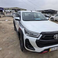 هايلوكس موديل ٢٠٢٥ رقم بغداد كفاله عامه باسمي تحويل مباشر للاستفسار 07...