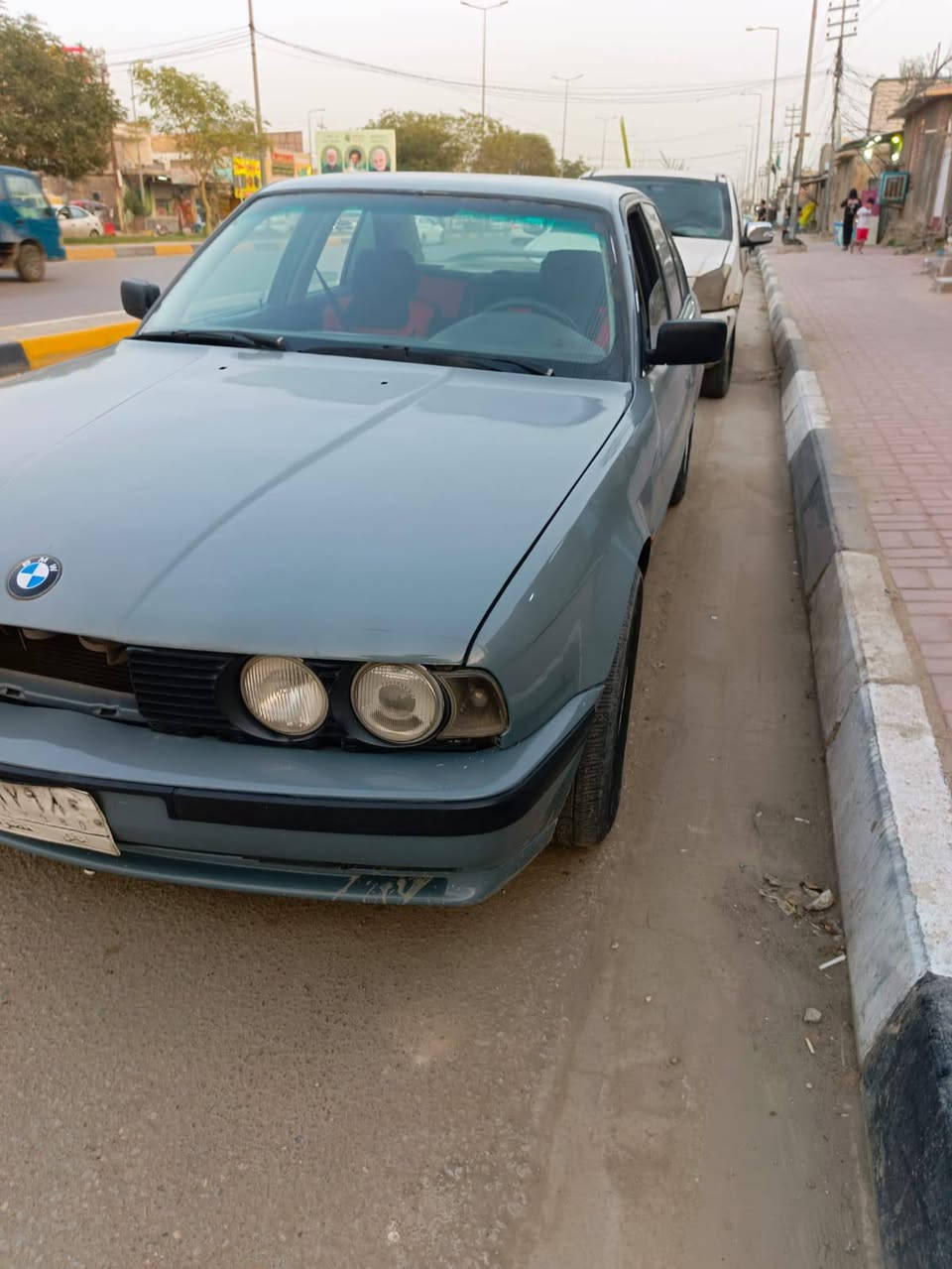 بي ام دبليو للبيع معمره جديد مكينته خير من الله مال كصه كلج رياضي جوبلسات تصعد وتنزيل سيارة خير من الله تجي شوف بعينك رايدهه 55 بيه مجال ***********
