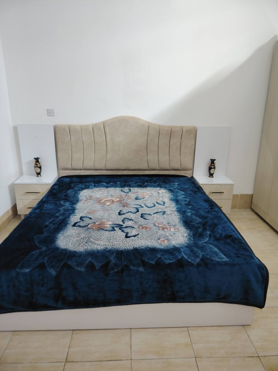 السلام عليكم غرفه نوم جديده استخدامه  شهرين نضافه فول السعر، ٨٠٠ الف وبيها مجال 
والي مو شراي خلي يعبر االمنشور


**إذا كنت صاحب هذا الإعلان وتريد حذفه لأي سبب، رجاءا أرسل رسالة إلى الدعم الفني**