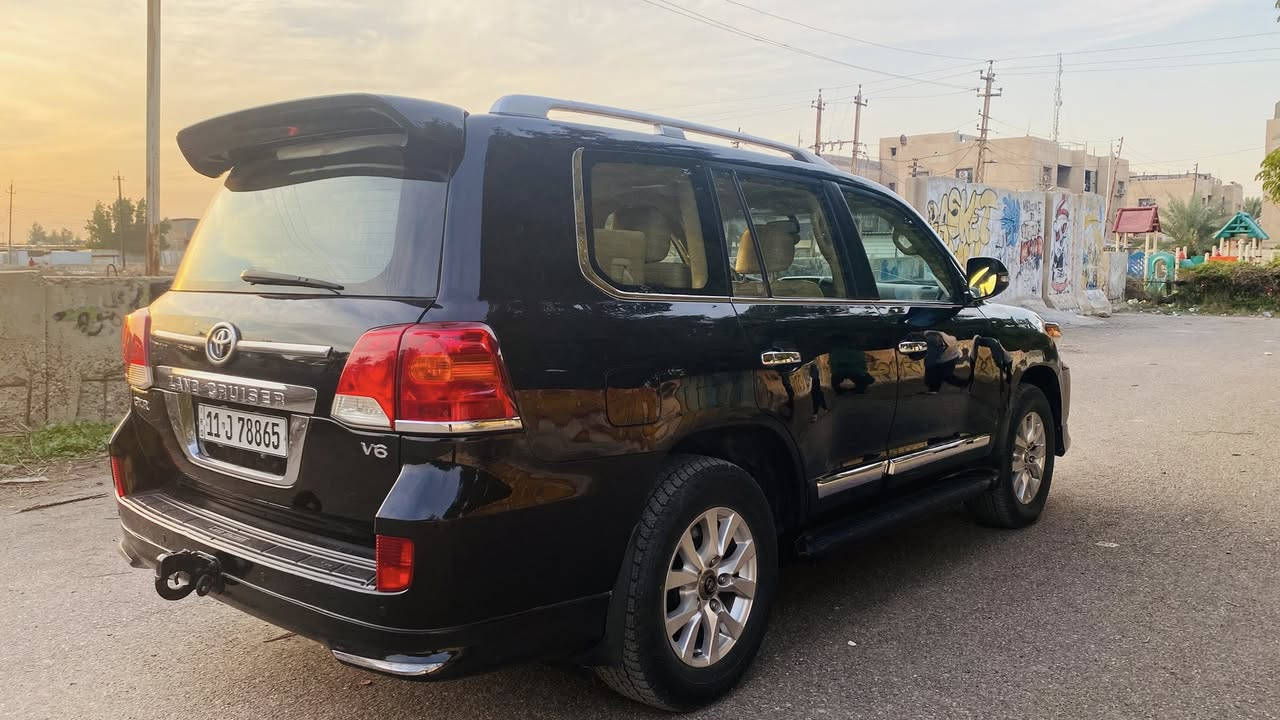 لاندكروز 2012 GX.R فول مواصفات كفالة.ما عداء  الدعاميات صبغ وبارد قليل وسونار مرفق مع صور 
للستفسار ***********
