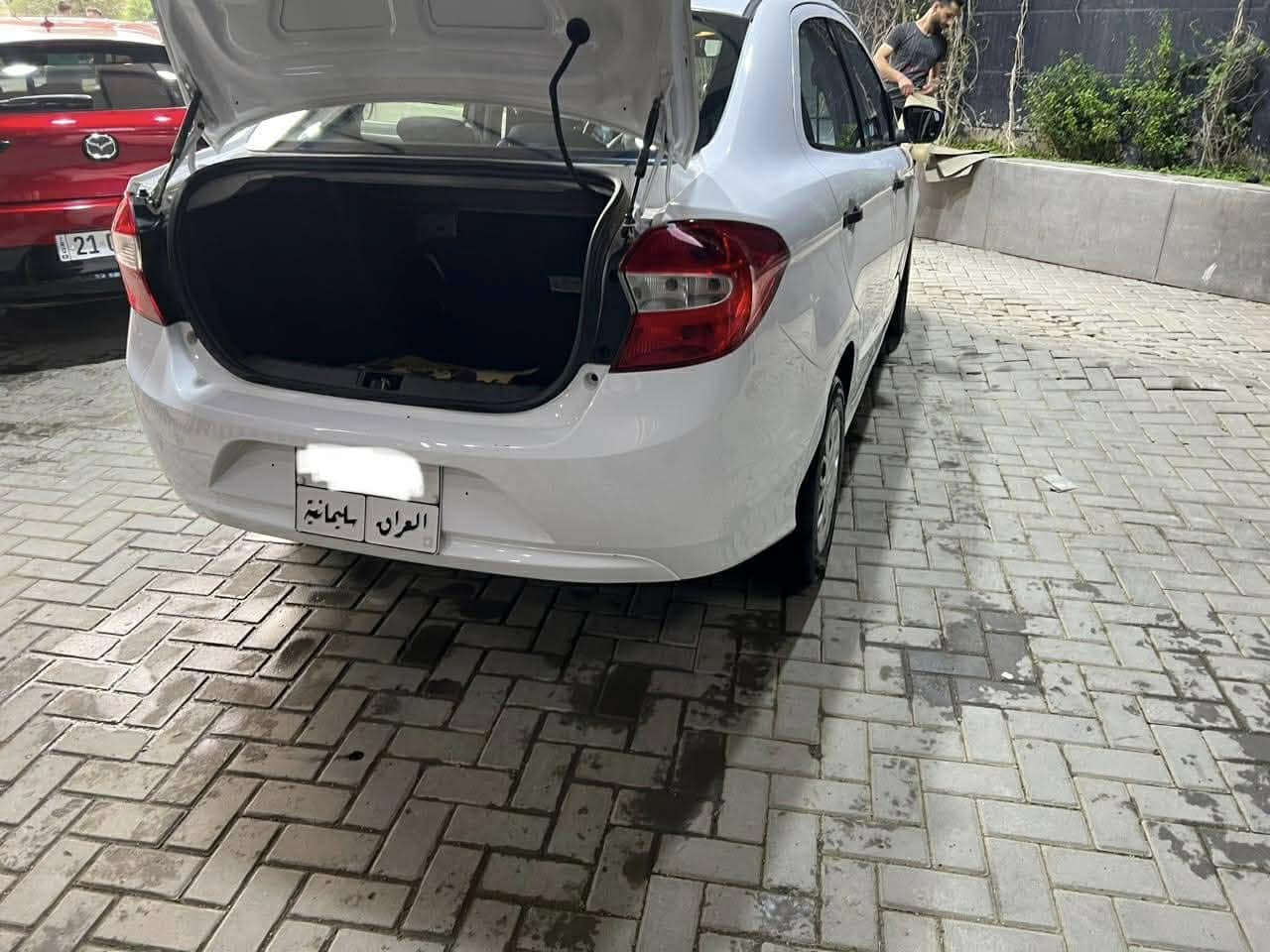 Ford figo 2018

فۆرد فیگۆ ٢٠١٨ 
٤ پستۆن خلیجی مەکینە ١٦ ی مرغوب سفری شەریکەی القاسدە دوو سویچی شەریکەی لەگەڵە فوول مواسەفات شاشە بلوتوز ئۆکس usb سووکان ڤۆلیۆم وحاسەی دواوە دووجام کارەبا abs دەبڵ گیچ  لایت کارەبای بەرز و نزم ئەکات چوار تایەی تازەی لە ژێرایە
سەیارەکە بێ سارد بێ بۆیاخە دەعامیەکانیشی بۆیاخی نیە زۆر زۆر تازەو 
بەناوی خۆمانە گێڕو مەکینەی بڕغوی با نەدراوە وەک سفر وایە ماشاءالله هیچ مەسروفێکی تیا نیە زۆر تازەیە

سعر 95 و معامەلەکەم

 ژم - ***********
