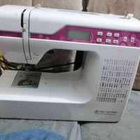 ماكينة خياطة • إلكترونية • شغالة