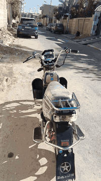 سلام عليكم دراجه هارلي شحن للبيع الدراجه كما واضح كدامك بطاريات جدد موديل 2026 صارلي شهرين مبدلهن الولي الدراجه   شغاله سرعته 80حقيقي 4نمر السعر 400وبيه مجال الموشراي لا يراسل رجاء العنوان الفلوجه حي المعلمين ***********
