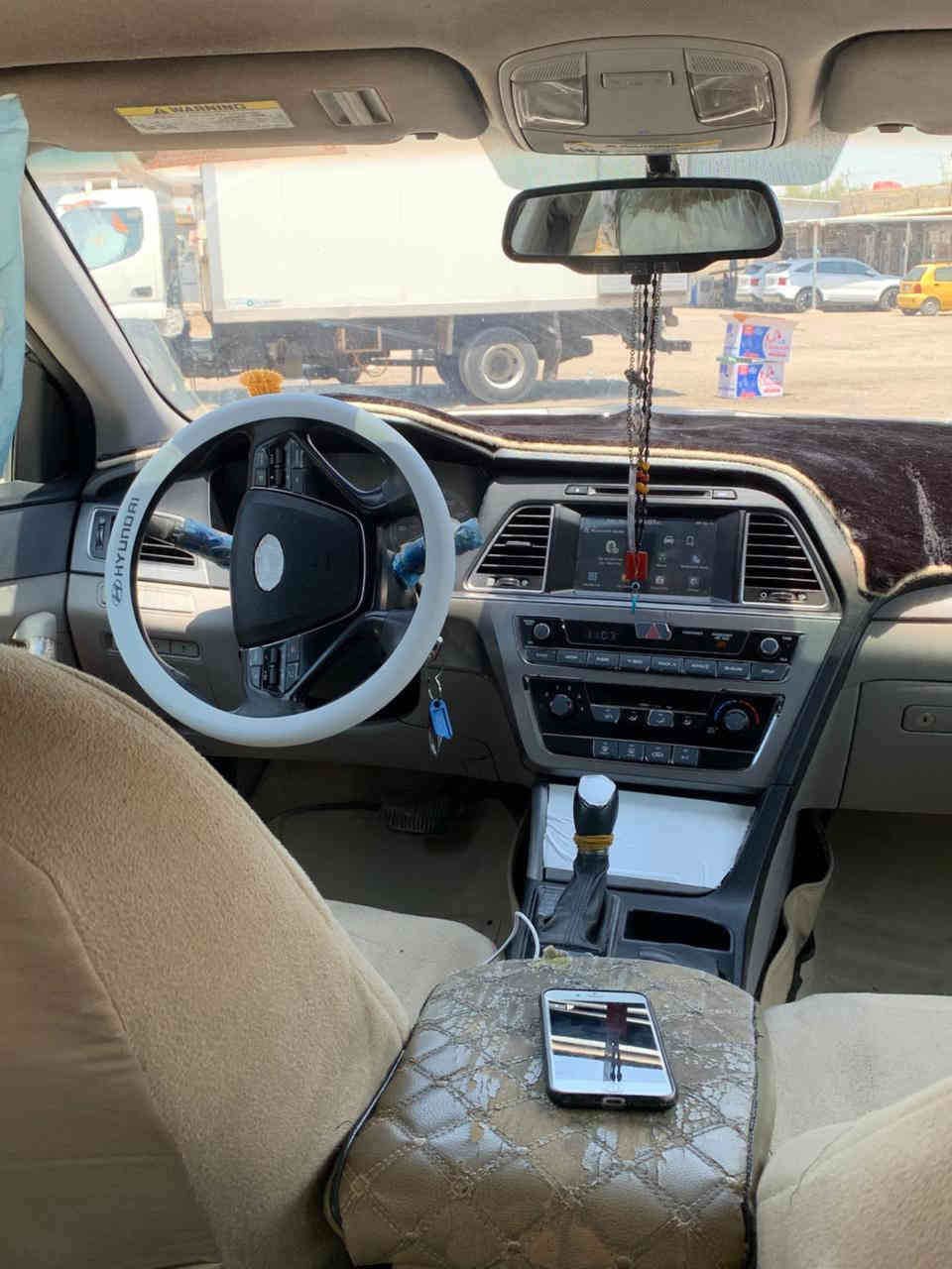 سلام عليكم
سوناتا موديل 2017 وارد امريكي 
رقم ذي قار باسمي تحويل مباشر
تبديل جاملق جهه السايق الباقي
ليبل واحد السياره جاهزه من كلشي 
اتصل و بيك خير و تدلل ***********
