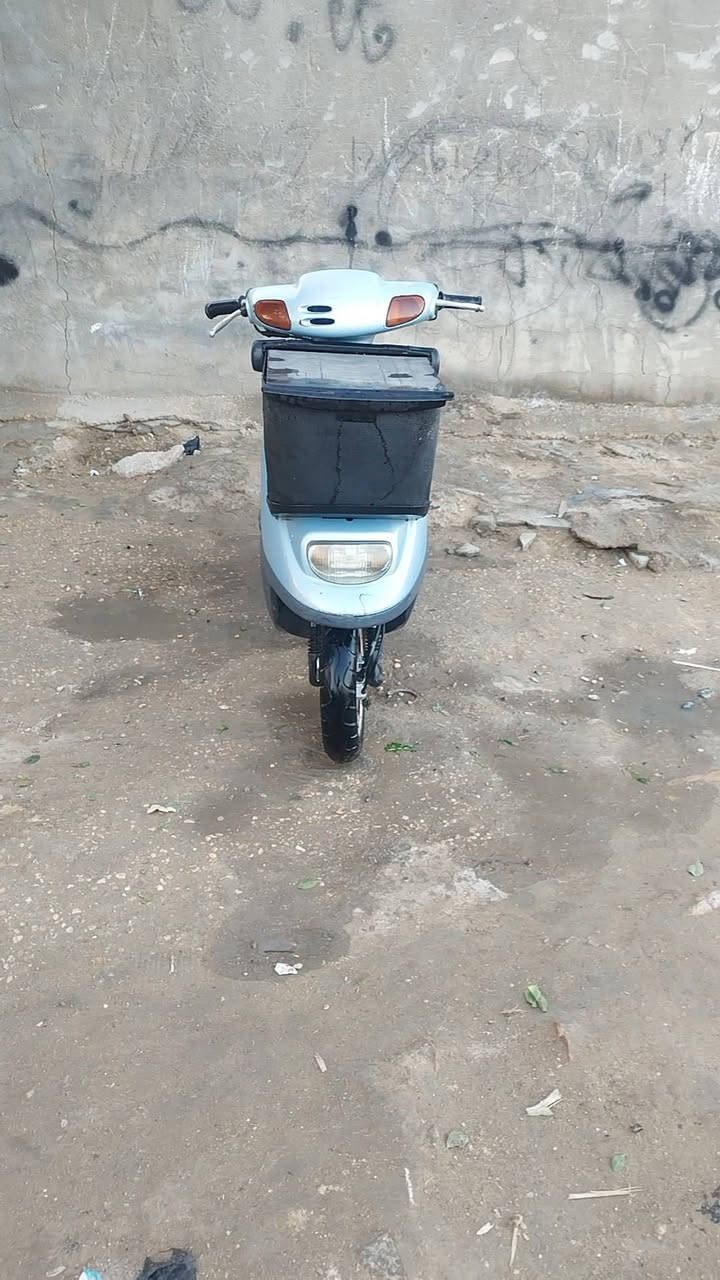 السلام عليكم ورحمه الله وبركاته دراجه منغولي بلاديه 2007 ما مفتوحه كل شيء شغال العنوان كربلاء سايدين حي الغدير السعر 500 وبيها مجال الشراي نتصل على هذا الرقم دراجه حلوه وبلاديه ومال جناي ***********
