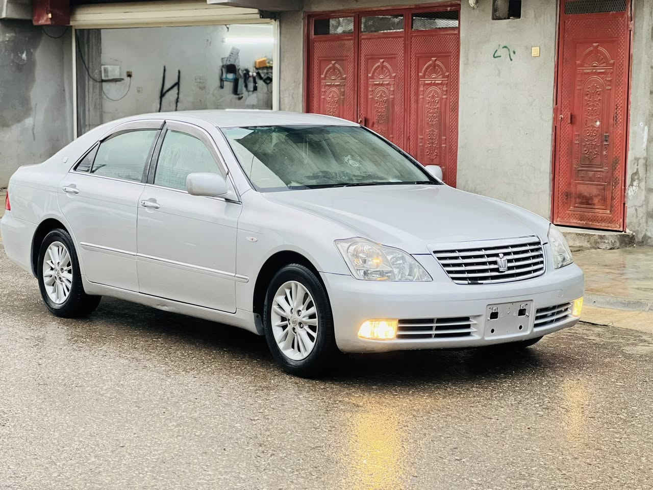 شاهینە مووس 2006
182بێ دووکەڵ .
دوو دووگمە .
بەحری ناو ڕەساسی .
شاشەو کامێرا.
کامل مەسرەف .
ساردوو گەموو بریکی بەسراوە .
تەقەو ڕەقەی نییە .
یەک پارچە بۆیاخی ئەورووپایە
سعری 58گەڵاو مەجال .
***********.
***********سەیسایەق
