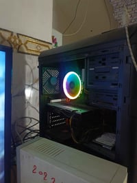 i3 8100 • RX 570 4G • ١٦جيجا