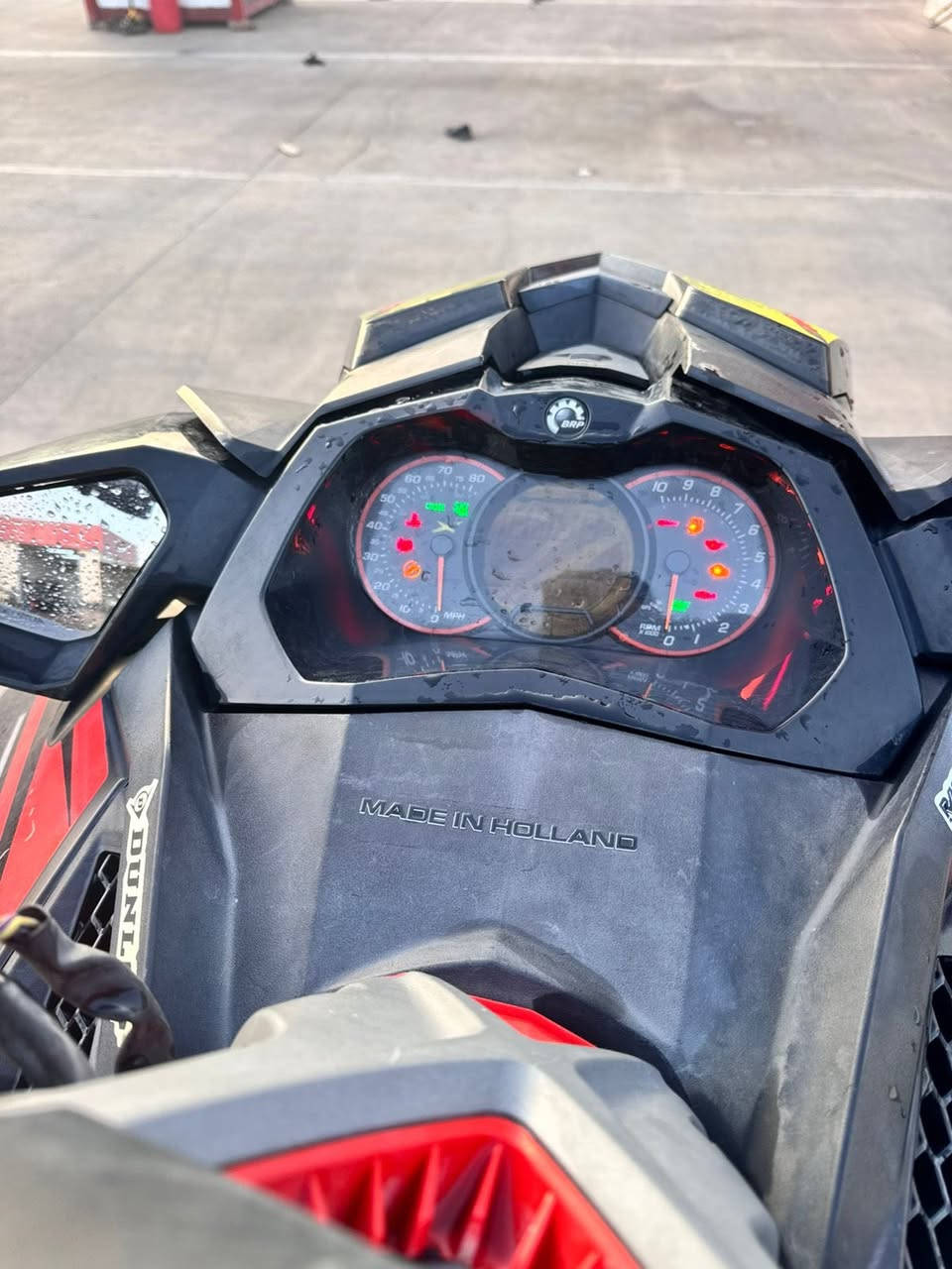 للبيع 
سيدوو ٢٦٠ 
رقم موبايل 
***********
