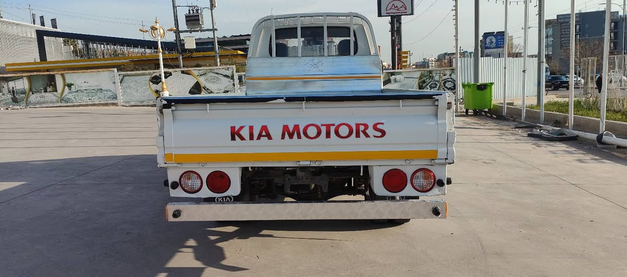 سەرە تابەناوی خوا 
کیا بیلاد 2009 کراوەت 2019
سعری 65گەڵاو مەجال
3000سوپەر مەکینە ڕەش
تەنها 170هەزار ڕۆشتوە
کارەبای بەسراوە 
تەبرید ساردوو گەرم 
برێکی بەسراوە 
دە عمی دای بەسراوە
ناو بۆدی بەسراوە
ئێستۆپی دوای بەسراوە
تازەداغڵە
سەیارە کە کامل جایزە
***********
***********
