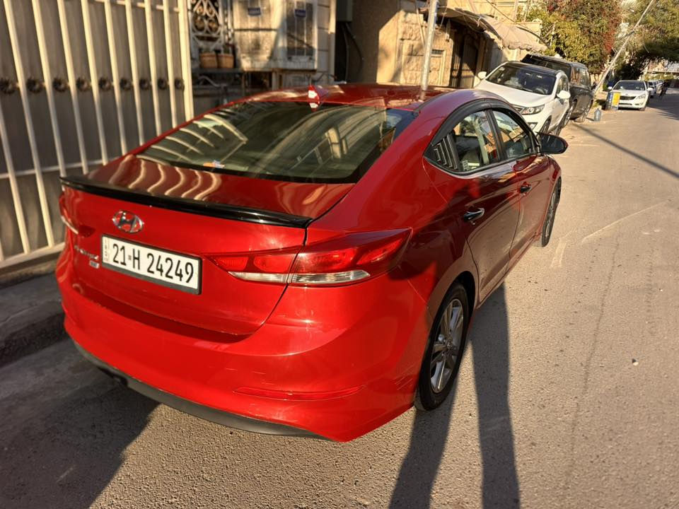 السلام عليكم 
النترا 2017 
سياره خير من الله جديده
حادث قبق الجنطه فقط 
وكنر الجاملغ بارد خفيف
جاهزه من كلشي تبريد ثلج
تخم تاير صدر امامي خلفي
رقم سليمانية بأسمي 
مكان السياره بغداد الاعظمية
للاستفسار 
***********
السعر 113$ مجال بسيط
