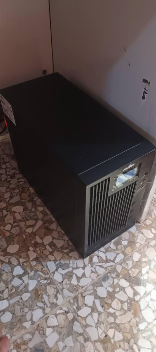 السلام عليكم
شباب set up كامل للبيع كيس وشاشة و ups
مواصفات الكيس 
cpu amd ryzen 7 9700x
مبرد المعالج xigmatek fenix 360 aio
GPU nvidia RTX 4080 16 GB Gigabyte gaming oc
motherboard  gigabyte  b650 eagle ax 
RAM lexar ares ddr5 32  2x16  6800 mh
التخزين m.2 ssd team group 1tb 
سرعة 7400
التخزين الثاني m.2 ssd lexar 1tb 
سرعة 6500
البور سبلاي Ruix gf 850w gold الجيل الخامس 
الكيس sama atx case neview
ال ups فاربر اونلاين 3kva
الشاشة LG ultra gear 27gs75q
ملاحظة كل كراتين القطع موجودات ما عدة 
كارتونة ال ups وكارتونة كرت الشاشة لان تنكعن وتلفن ف شمرتهن 
القطع كلهن انطي بيهن ضمان 
السعر 3500000 والشراي يدلل رقمي *********** 
مكاني بغداد الدورة او ابو دشير
