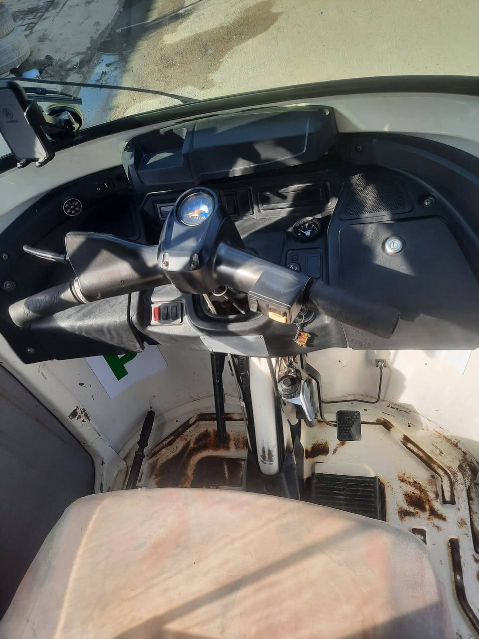 السلام عليكم
تكتك TVS موديل 2021 بدون بيبان 
تكتك بس من شغلة صبح دخان قليل وتقطع بدون تنقيص خلاص صوت المكينة ناعم 
تكتك بيهة ضربة خفيفة جوة البك لايت اليسر شبر وصبغ هلال  تكتك بدون خياسات 
خير من الله عضمتهة حلوة شوفت عينك 
سعر 6 و200 بيهة مجال حك الجية
العنوان بغداد المحمودية ***********
