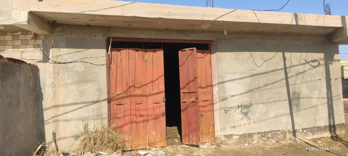 بناء زراعيه (للبيع أو للأيجار)مكان مميز ركن ع شارع ٤٠ تجاريه سند ٢٥ تحويل مباشر
الديوانيه حي التقيه الثالثه خلف مازن البنجرجي
للأستفسار أكثر الأتصال على :
***********
***********
