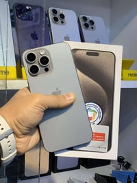 ‎ السلام عليكم للبيع فقط ايفون 15 برو ماكس نضيف مابي شخط اخو الحديد عر...