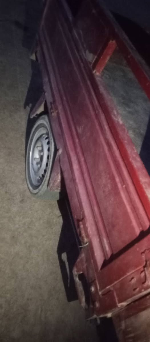 سلام عليكم ستوته البيع موديل14 مكينه متيار ستوته كمله. كهربيات وراق كمله السعر.  مليون 300بيه مجال الطبين ***********
