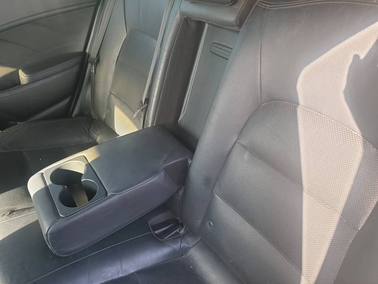 سلام عليكم 
كيا فورتي 2015 وارد امريكي 
محرك وكير مكفولات 
رقم بغداد باسمي 
تبديل جاملغ بدون صبغ بلادي مطابق نفس لون 
والبنيد مصبوغ تقريبا نصفه دعامية نفس لون بدون صبغ
بدون دواخل شواصي لغود كفاله عامه ليبل واحد
مواصفات فول فول تحكمات vib
جاهزه من كل نواحي
مكاني بابل محاويل حي المشتل السعر ب١١٥ وبيها مجال 
***********
