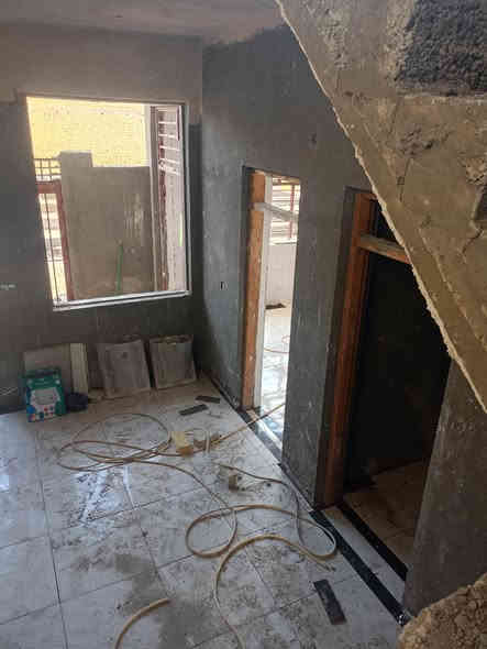 يا الله سلام عليكم بيت زراعي للبيع مساحة 140متر غرفتين وديوانية وصحيات ومطبخ وصالة ومنور وحمام داخلي بناء جديد درجة اولى طابوك صب كونكريت تستلم مفتاح ب67 ناحية سديناوية قرب الدلة ***********
