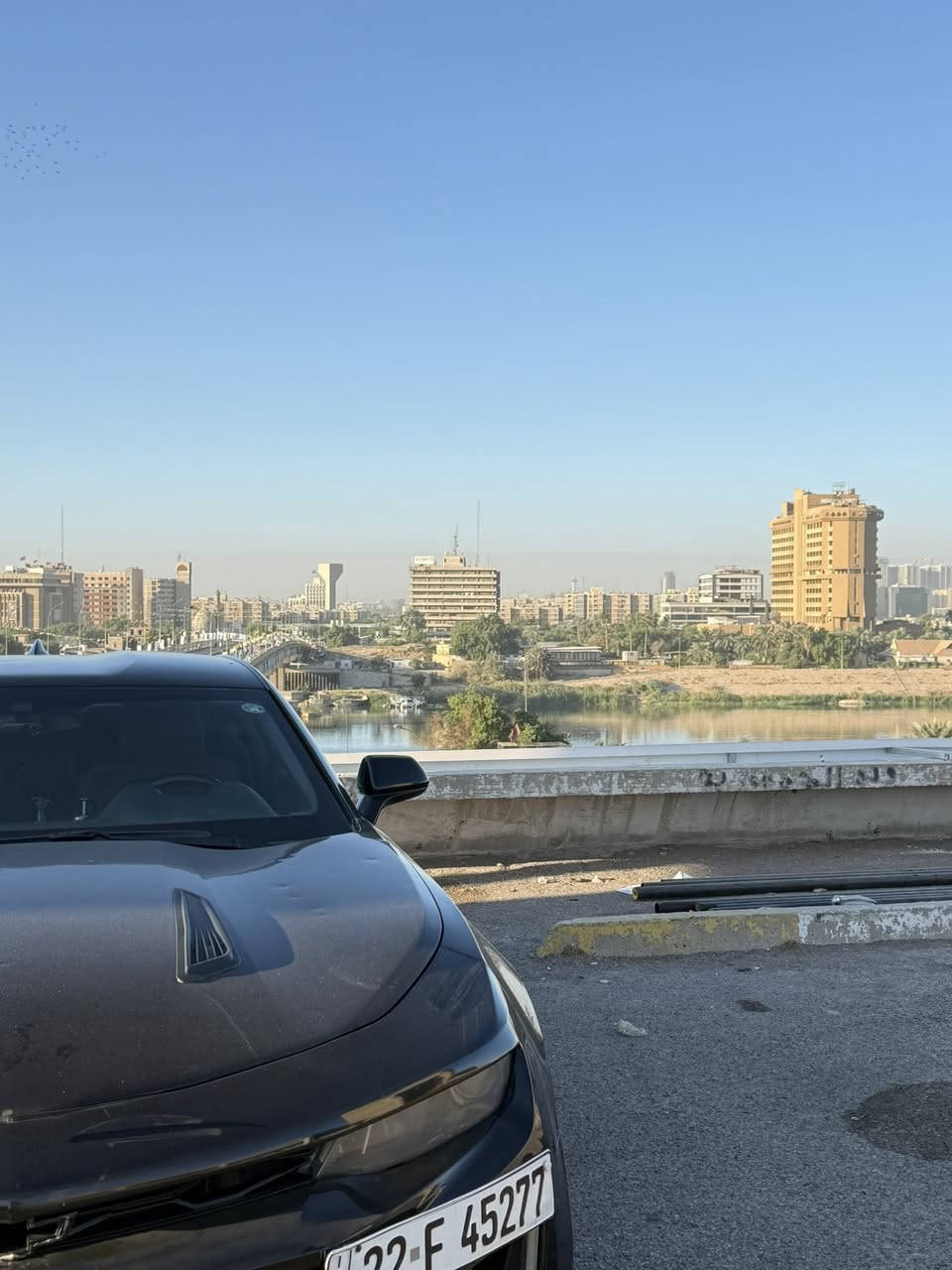 كمارو 2017 
Rs 
3600
حادثها جاملغ فقط من امريكا مبدل
بالعراق نفس الجاملغ صار بي تعديل، بارد والجاملغ الخلفي 
وبيها ملاحظات بسيطة
بدون لغود بدون شواصي 
رقم شمالي
مكاني بغداد البلديات
***********
