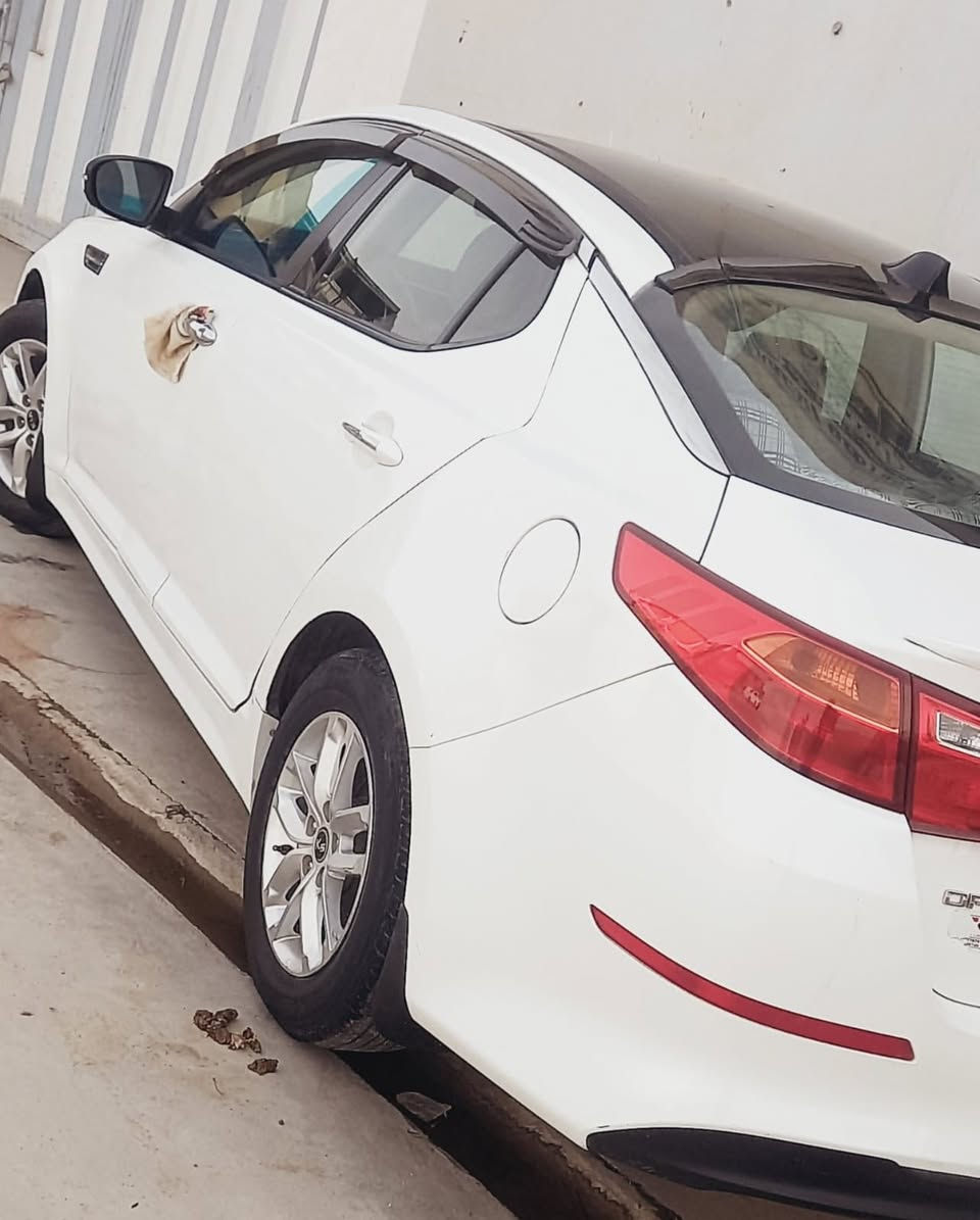 اوبتما 
2015 
خليجي 
محرك 2000دوش
4قطع رش صبغ
رقم بغداد 
تخم تايرات جديد 
منضومه تبريد جديده
السعر 105 وبيهه مجال 
***********
