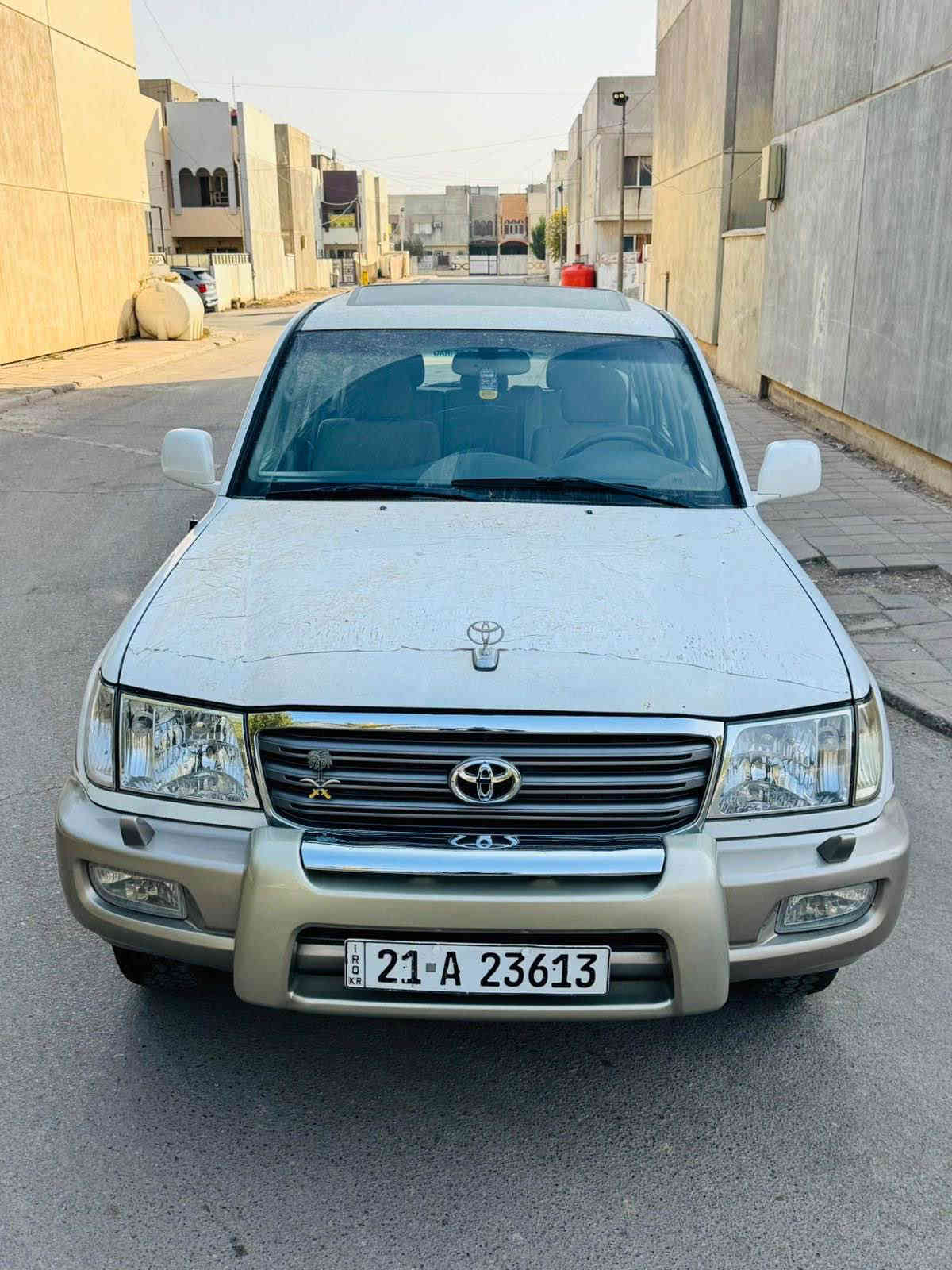 سلام عليكم للبيع لاندكروز 2005 كفاله عامه عده شويه بارد بين البابين وشويه صبغ بل بنيد شبر فقط
السياره جديده بمعنى الكلمة ماشيه 233الف حقيقي
كير محرك صدر تخم تاير تبريد جيد جدا 
السياره جديده منل داخل ومنل خارج فول مواصفات 
فتحة سقف شاشه صاج دبل تانكي فورويل ابريم ام الطفايه 
رقم سليمانيه تحويل مباشر السعر 190ورقه وبيها مجال
عنوان بغداد للاستفسار ***********1 بغداد
