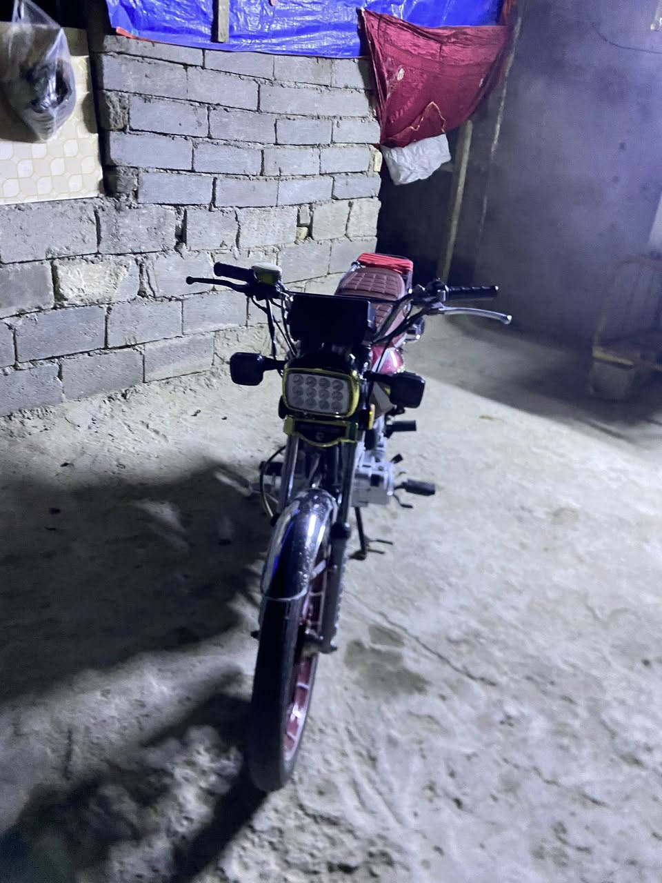 سلام عليكم دراجه أيراني سيفان 150 سلف وهندر تشتغل مديل 24 أدوات سعر 750بيه مجال مكاني البصره قضاء القرنه ‭٠٧٨٧ ١٧٠ ٧٠٥٩‬
