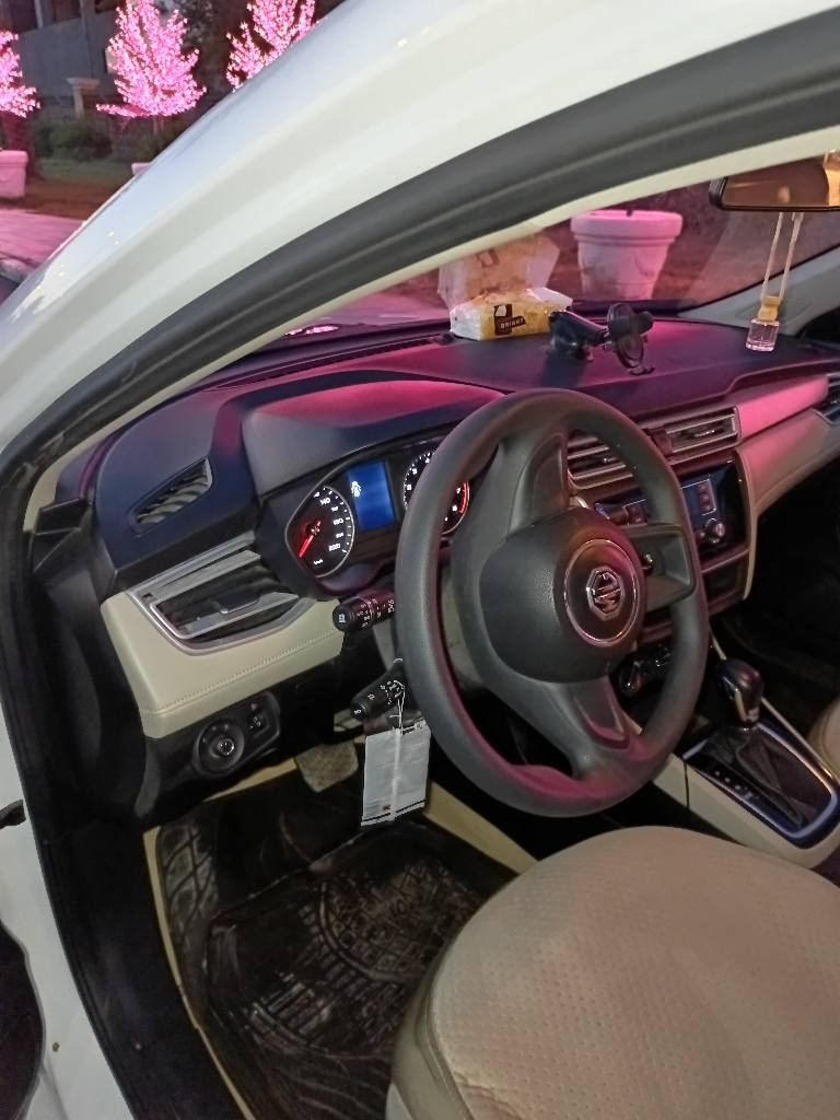 Mg5
موديل ٢٤
ماشيه ٤٠ كم
اوتوماتيك
صدر جديد تايرات جدد أشاير بالمري لون ابيض بدون ضرر عازل حراري للجام 
السعر ١٠٥ 
***********
واتساب *********** 
مكاني بغداد  المنصور بغداد, العراق
