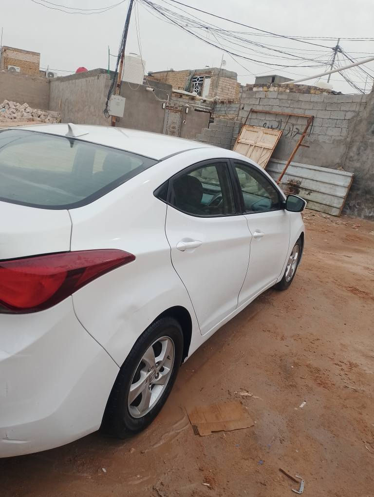 النترا موديل 2015 وارد امريكي مكينه 1800 دوش سياره بيها صبغات اثر تكشيرقليله كفوله من كلبه والتجيه والضربه القويه/*********** مكانه نجف رقم انجليزي 
بسمي سنويه لل28 النجف, العراق
