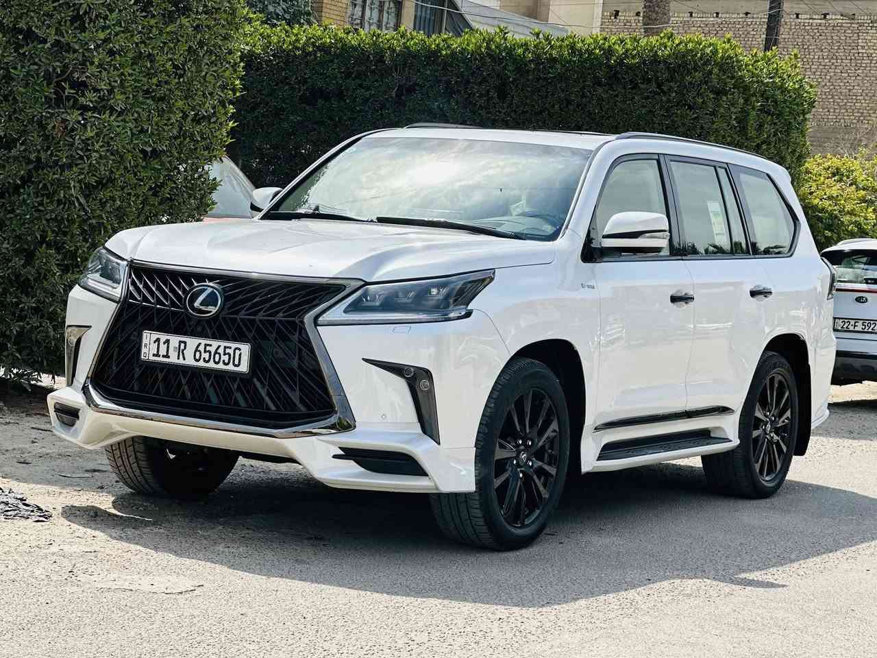 لكزز كورو ابلاك ادشن فول مواصفات
موديل ٢٠٢٠ 
كفالة عامة عل سونار
سيارة جديدة جداً
مغلفة ppf 
داخل بيج
ماشية: ٢٥  الف 

السعر :٨٤

مكان السياره: زيونة _ساحة ميسلون

الاستفسار: ***********
