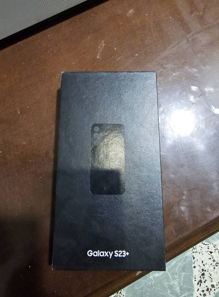 السلام عليكم اخوان 
عندي  سامسونج كلكسي اس ٢٣ بلس جهاز نضيف كلش يعني من اول ما جبته غلفته لزكه جيلاتين للظهر والجوانب واكيد للشاشه همين يعني جهاز كلش نضيف واستخدمه قليل ومكفول من كلشي جهاز يخبل الله شاهد ما يخسر الي ياخذه 
جهاز ذكرته ٢٥٦ 
وشريحة وحده ويأخذ شريحه إلكترونية الجهاز أمريكي اصلي بس شرط مو مال باله مثل الي موجود بل سوك يكون مفتوح اني جهازي صديقي مشترية من امريكا يعني مو باله وياه كارتونه فقط وشرط مطابق جهاز للبيع فقط 
مكاني بغداد البلديات وما عندي توصيل
سعره ٤٩٠ الف 
*********** بغداد, العراق
