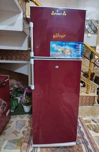 ثلاجه حجم 14 المكان مدينه الصدر السعر 100 للاستفسار 07716389646