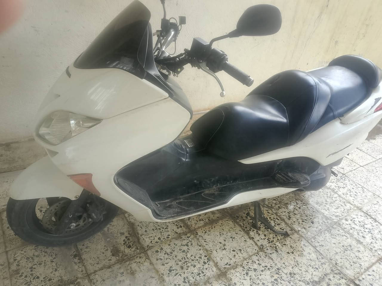 فورزة 08 مراوس سيفان او بيع دراجة نظيفة المكان بعقوبة التحرير رقم صاحب الدراجة ***********
