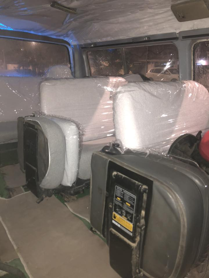 هۆندای 1998
گێڕو مەکینەی ئونجی تازەکان بەشەرت
کوشین فاڕە
گەرمی ئیش ئەکات
ئەوەلیات حاسیبە مەزبووت
ناو غورفەیەکی جوانی هەیە
ویل سۆپەر تایەی لۆکە
ئەو دەعامیشی لەگەلە
شوێن ڕزگاری سمود
سعری٣٧مەعمەلە
***********
