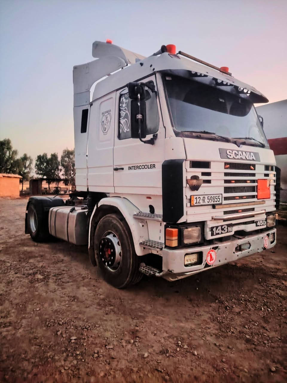 السلام عليكم سكانيا للبيع محرك كير اكسل شرط محرك 0/8كير900 شاصي مضروب باج تانكي  دمعه بولير تخم تاير راس تخم تاير شاشه كامره رقم نينوى شرط التحويل سنويه لل2029طوناج جي بي اس جاهزه عل شغل السياره حيل حيل نضيفه اي ستفسار خابرني وتدلل سعر240
***********
