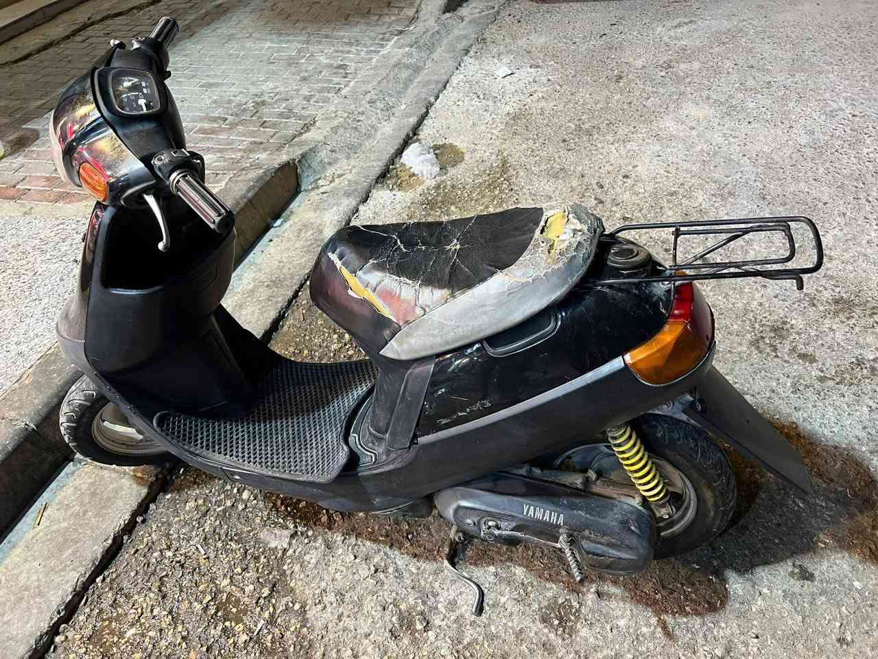 دراجة بطة موديل99 نظيفة
شغالة ناقصها سلف وبطارية فقط
سعرها 500
عنوان حي الموظفين 
***********
